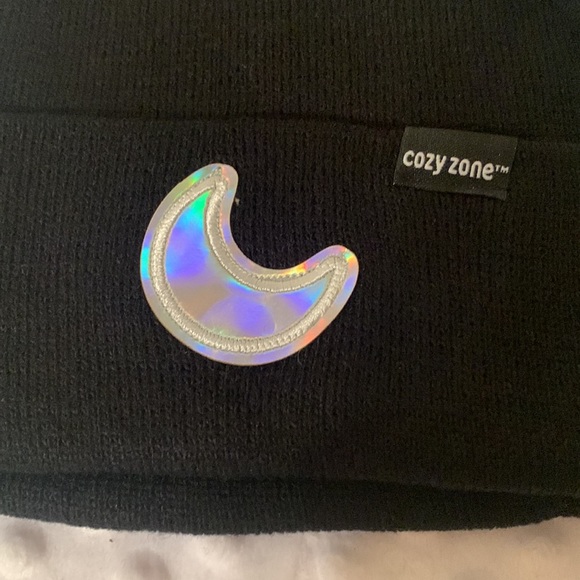 NWT! Trendy Moon 🌙 Patch Beanie with Gray Gloves. Unisex, one size. - Picture 3 of 4